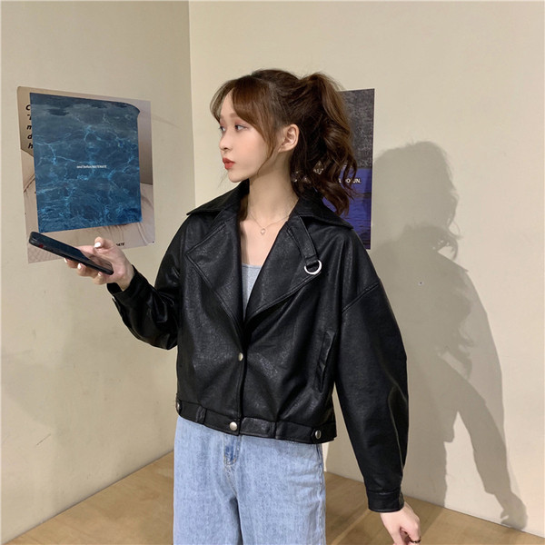 Geaca casual dama din piele ecologica de culoare neagra