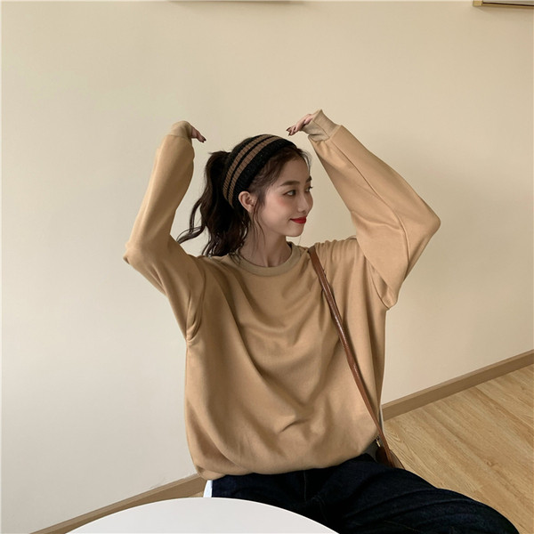 Női alkalmi blúz két színben, ovális nyakkivágással