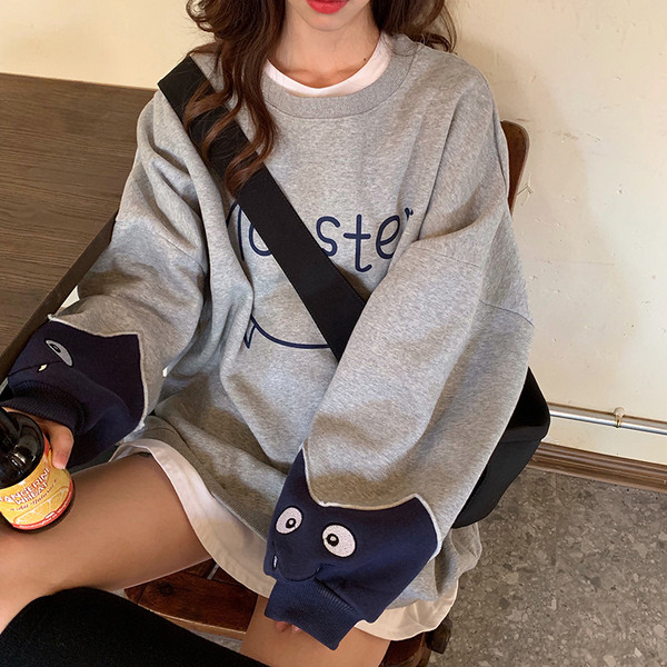 Női széles pulóver két színben, ovális nyakkivágással