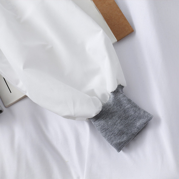 Bluză de damă modernă în negru și gri cu decolteu O