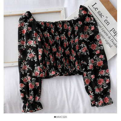 Aktuális női blúz három színben virágos motívumokkal