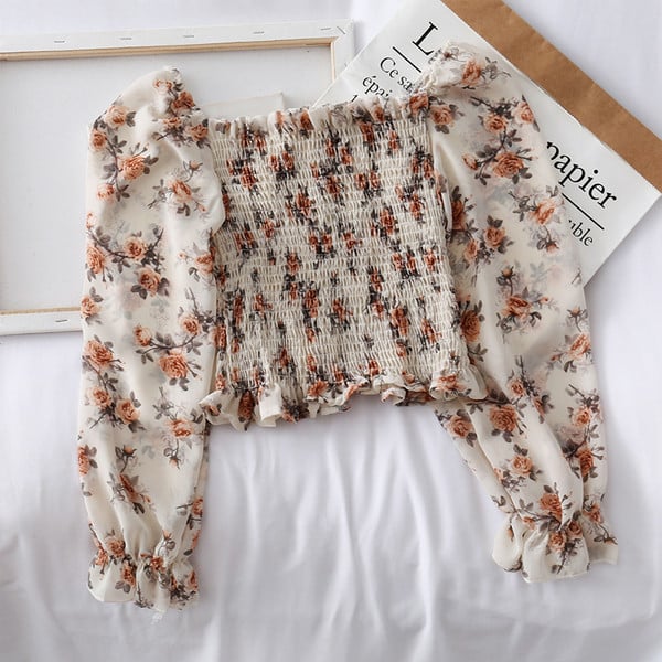 Aktuális női blúz három színben virágos motívumokkal