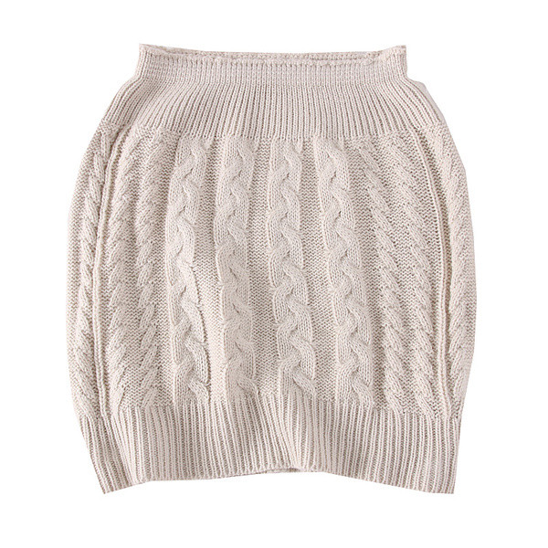 Modern női mellszobor fehér, bézs, fekete, piros és bordó színekben