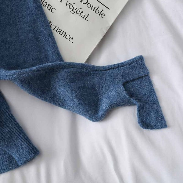 Női blúz több színben V-nyakú, hosszú ujjú