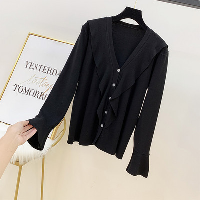 Női pulóver spitz nyakkivágással és gombokkal több színben