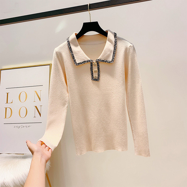 Női blúz gallérral és gombokkal több színben