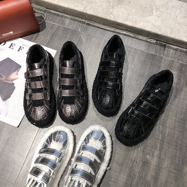 Alkalmi női tornacipő pehely és matricák több színben