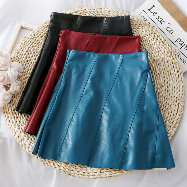 Öko bőrből készült modern női szoknya három színben szabott modellben