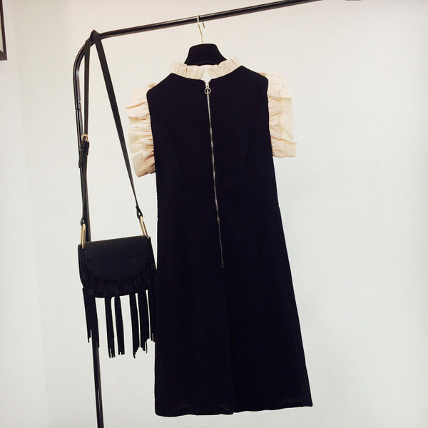 Нов модел дамска рокля с цветна бродерия в черен цвят  