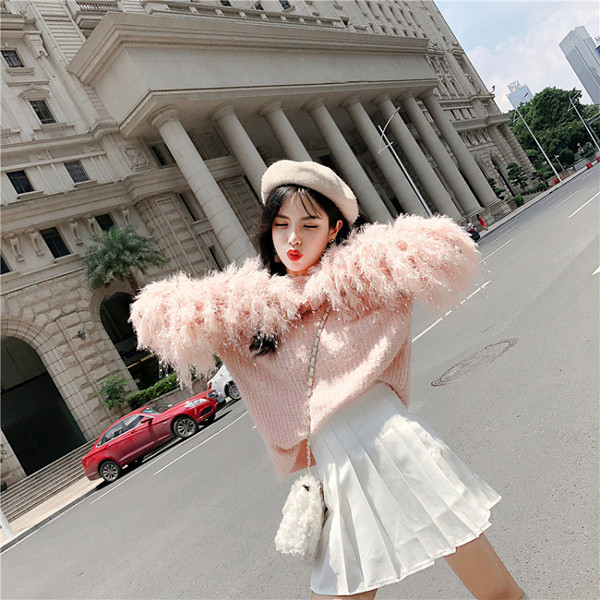 Női téli pulóver széles modell fehér és rózsaszín színben