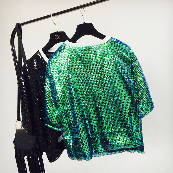 Tricou dama cu decolteu rotund si paiete in mai multe culori