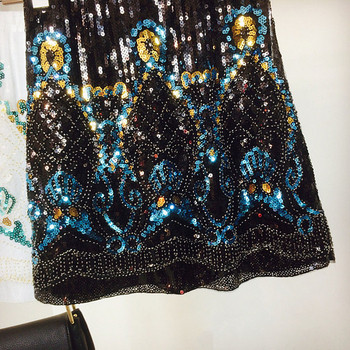 Fusta de dama eleganta cu talie inalta si un element de paiete