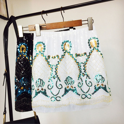 Fusta de dama eleganta cu talie inalta si un element de paiete