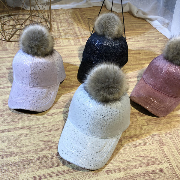 Csillogó hatású, pehelyszín modern női sapka