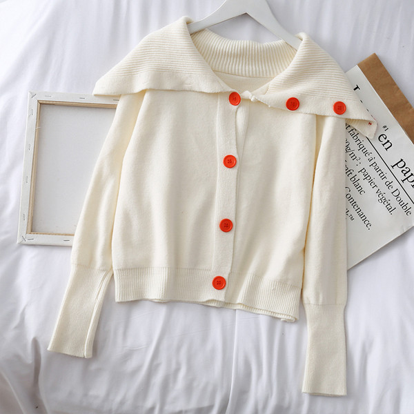 Vesta casual dama in alb si negru cu nasturi