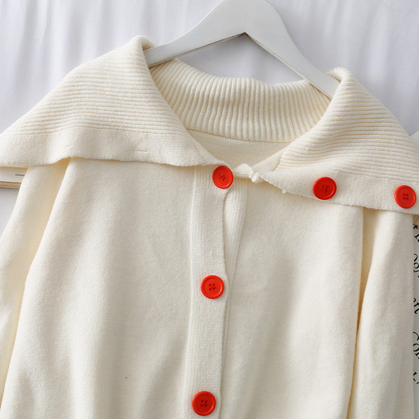 Vesta casual dama in alb si negru cu nasturi