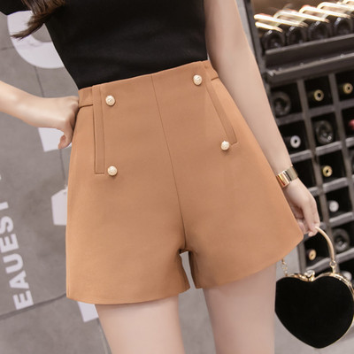 Стилни дамски къси панталони в няколко цвята с декоративни перли