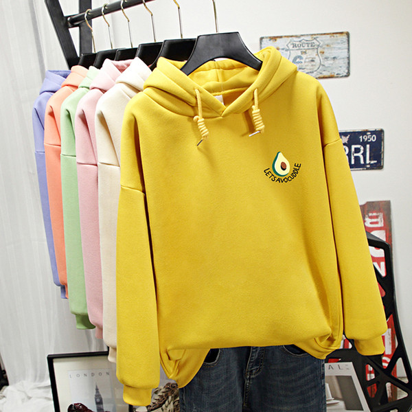 Дамски суичър с апликация и качулка в различни цветове 