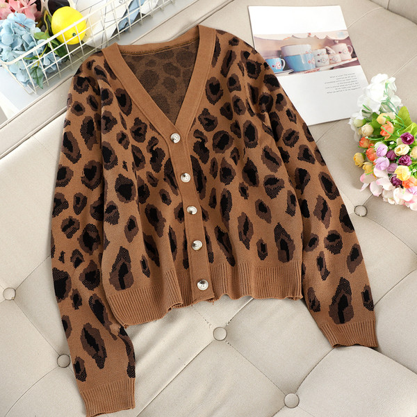 Актуална дамска жилетка с леопардов десен в четири цвята