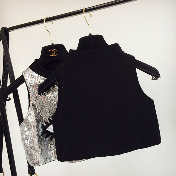 Дамски потник с цип и пайети -къс модел в два цвята 