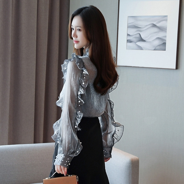 Стилна дамска риза в сив и черен цвят с перли