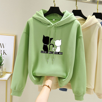 Дамски суичър с качулка и различни апликации