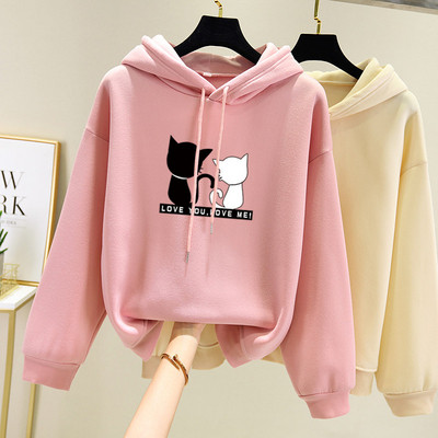 Дамски суичър с качулка и различни апликации