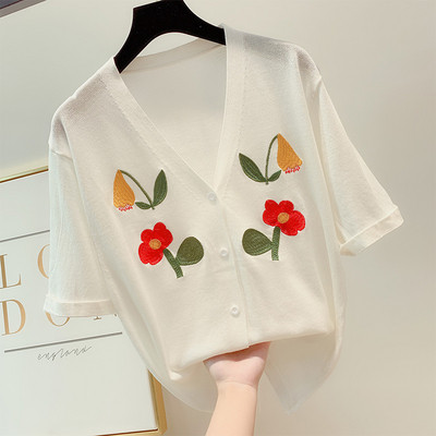 Модерна дамска риза с шпиц деколте и бродерия в три цвята