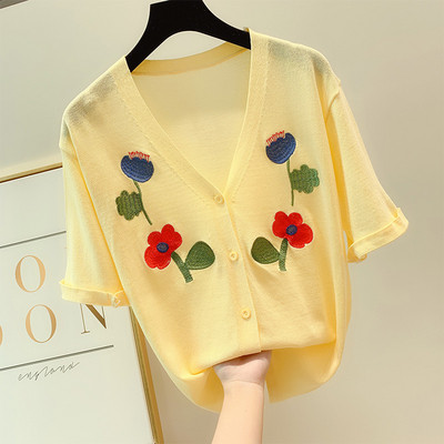 Модерна дамска риза с шпиц деколте и бродерия в три цвята