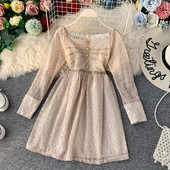 Rochie moderna de dama cu maneci lungi si nasturi in albastru si bej