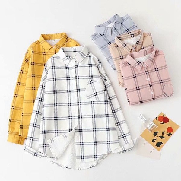 Карирана дамска риза в няколко цвята с джоб и дълъг ръкав