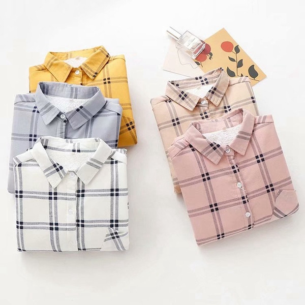 Карирана дамска риза в няколко цвята с джоб и дълъг ръкав