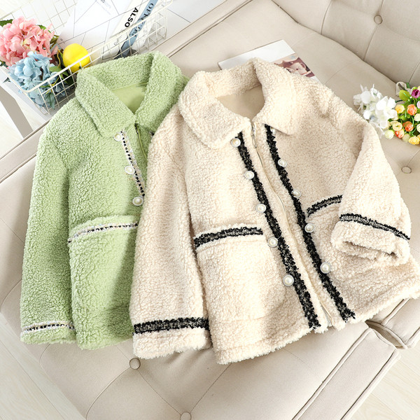 Дамско палто с перли и джобове в няколко цвята