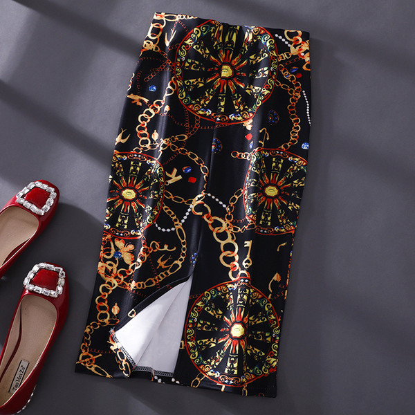 Модерна дамска пола Slim модел с висока талия и цветен десен