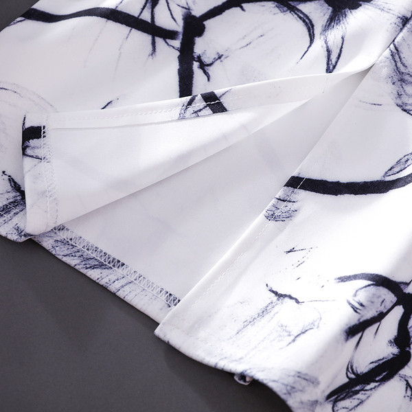 Стилна дамска пола с висока талия в бял цвят