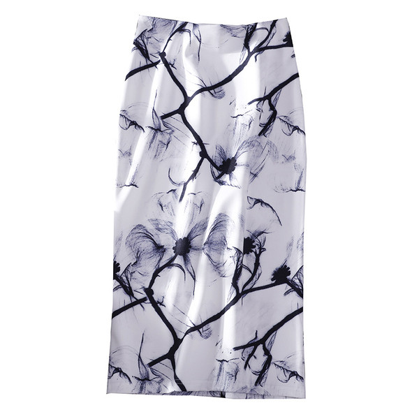 Стилна дамска пола с висока талия в бял цвят