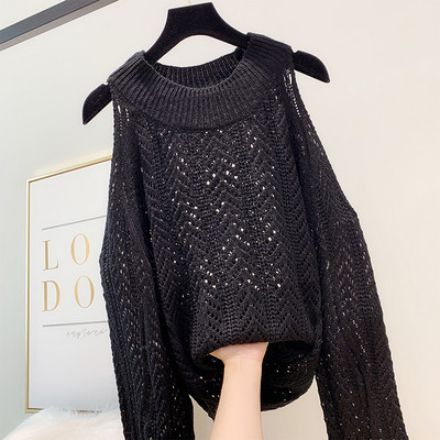 Дамски пуловер с обло деколте и голи рамене в четири цвята