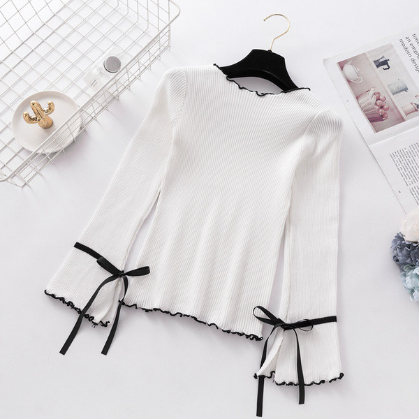 Модерна дамска блуза с къдрици и панделки 