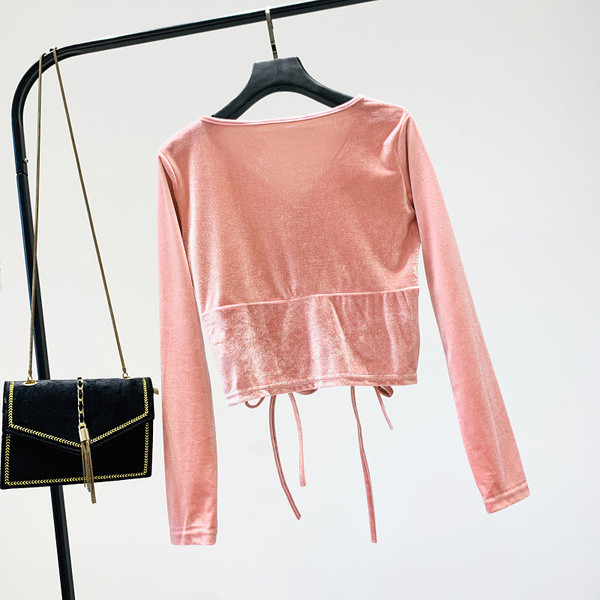 Дамска модерна блуза от кадифе с шпиц деколте в няколко цвята 