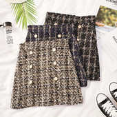 Актуална дамска пола с копчета в няколко цвята