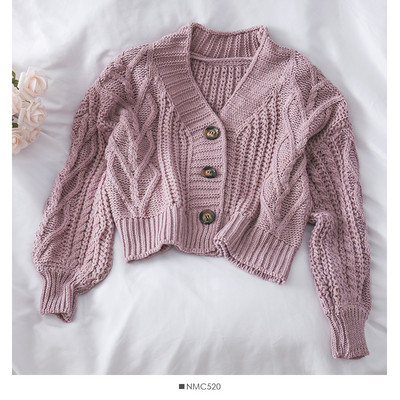 Мека дамска жилетка с копчета и V-образно деколте