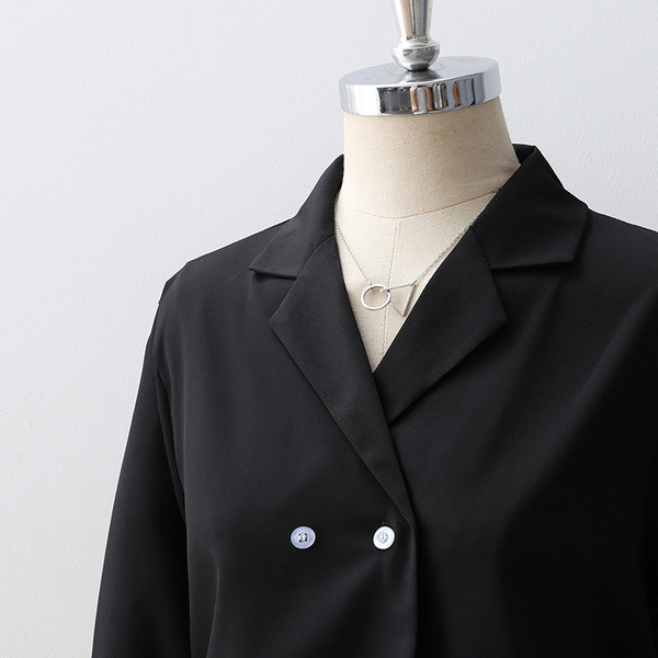 Нов модел актуална дамска риза с шпиц деколте в зелен и черен цвят