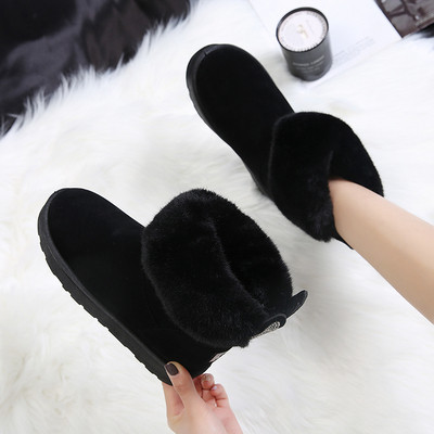 Модерни дамски боти с пух и апликация в няколко цвята