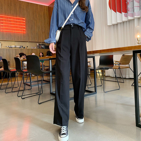 Дамски ежедневен панталон прав модел в черен цвят с висока талия