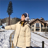 Дамско актуално яке в два цвята с висока яка и качулка