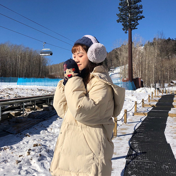 Дамско актуално яке в два цвята с висока яка и качулка