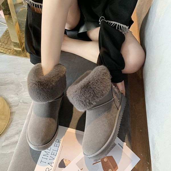 Модерни дамски боти с капси и пух в сив и черен цвят 