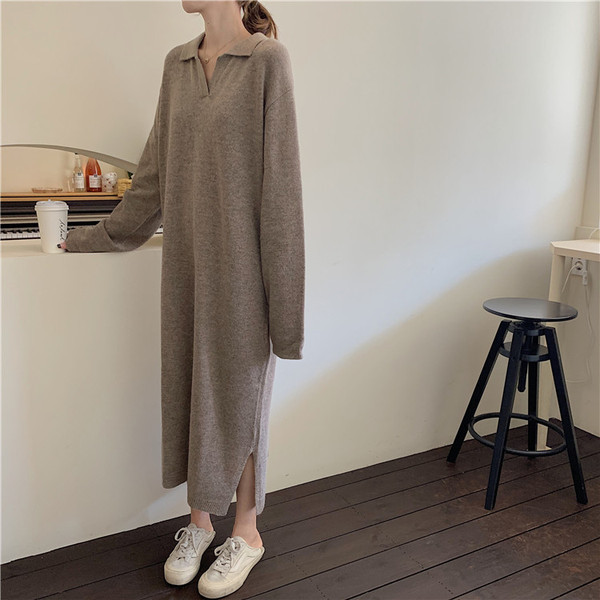 Ежедневна дамска дълга рокля в два цвята с шпиц деколте