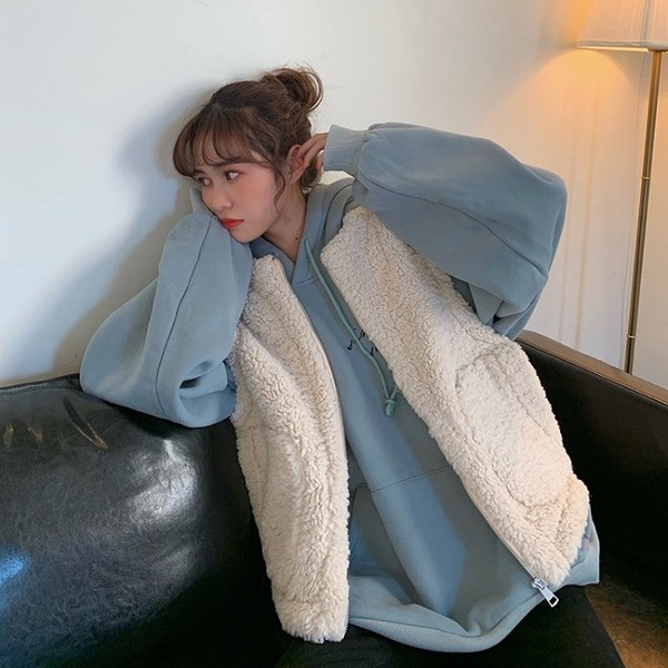 Дамски суичър широк модел в два цвята с надпис