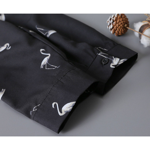 Нов модел модерна дамска риза с класическа яка и шарка в черен цвят